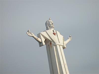 Cristo Redentor en el puerto de mardel