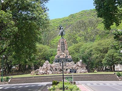 Monumento a Guemes
