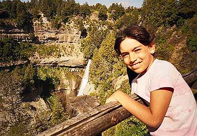 Cascadas Nant & Fall (Ana en salto La Larga)