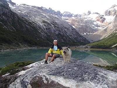 Lag Esmeralda con Firulai