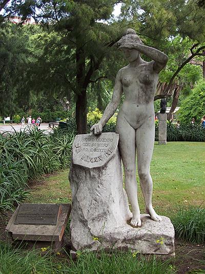 Zoo          -reloj solar-