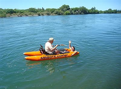 amibote,en el Rio Negro
