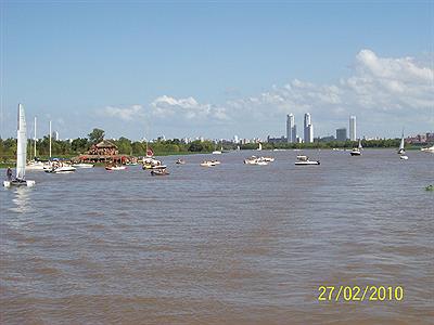 Laguna del embudo y vista ciudad