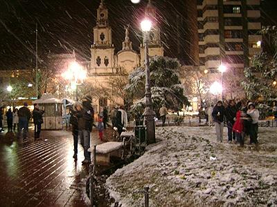 Plaza céntrica nevada