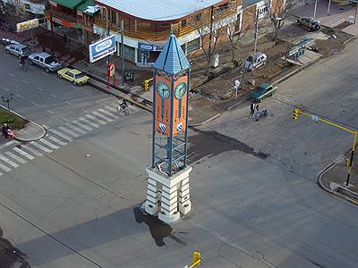 Reloj desde la torre de MOL