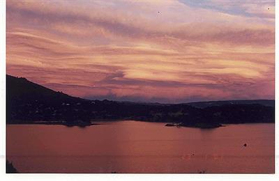 Título de la foto 1