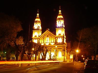 parroquia santa rita de casia de noche