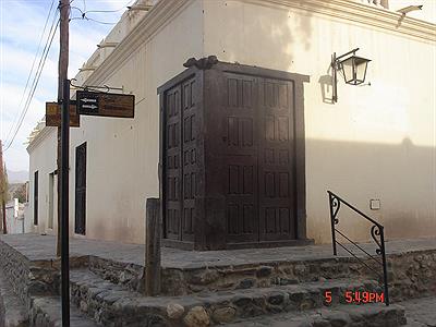 Casa con dos puertas