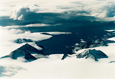 Vista aérea de la Peninsula Antártica