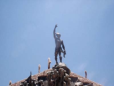 MONUMENTO A LA INDEPENDENCIA