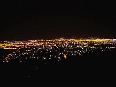 Vista noctuna de Tucuman desde el Cerro San Javier
