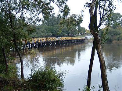 puente viejo de madera