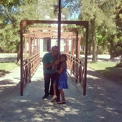 En la plaza del pueblo