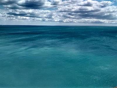 Cielo y mar, sin principio ni final.