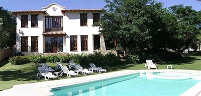 Costa Serrana Apart Hotel