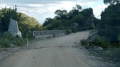 Camino a los tuneles de Taninga, traslasierra, Cordoba.