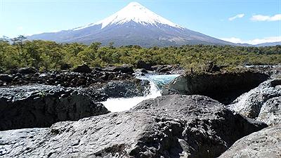 VOLCAN OSORNO - RIO PETROHUE CHILE