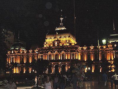 Casa de Gobierno de noche
