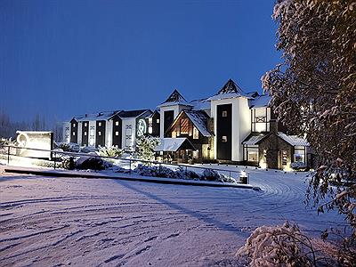 Xelena Hotel & Suites