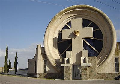 Cementerio en día soleado