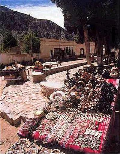 Artesanías en las calles de la ciudad