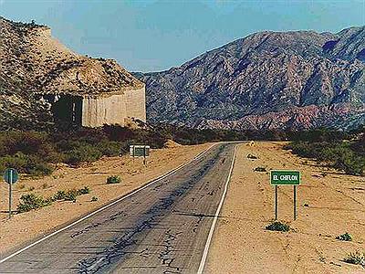 Camino a San Agustín del Valle Fértil