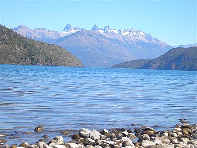 Contemplando al Puelo