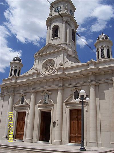 Iglesia -Centro de Carmen de Areco
