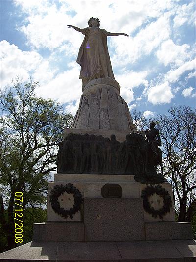 Mto.Emancipaciòn Nacional-Plaza-