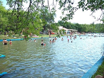Camping Guasmara - Villa de las Rosas