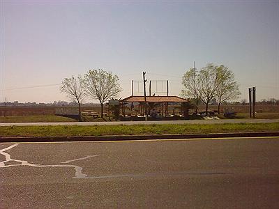 Monumento a Roberto Mouras